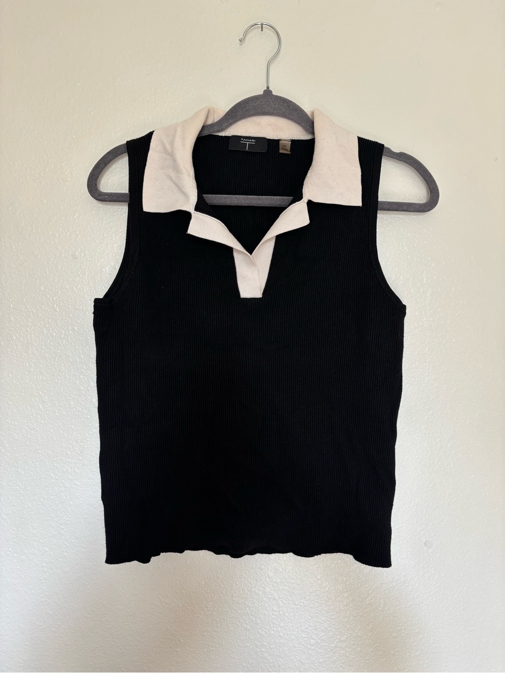Sleeveless Ribbed Polo Tank with Contrast Collar - Black & White